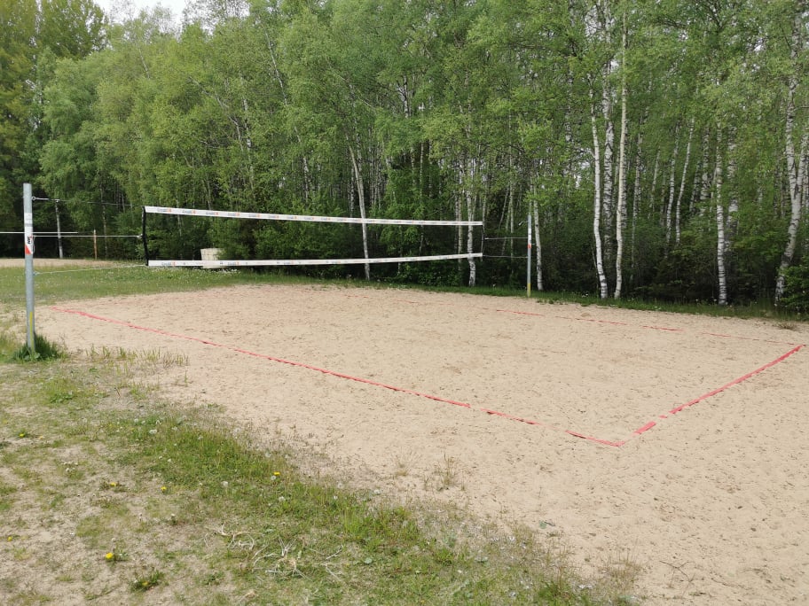 Järva-Jaani tehisjärve võrkpalliväljakud Järva-Jaani tehisjärve võrkpalliväljakud